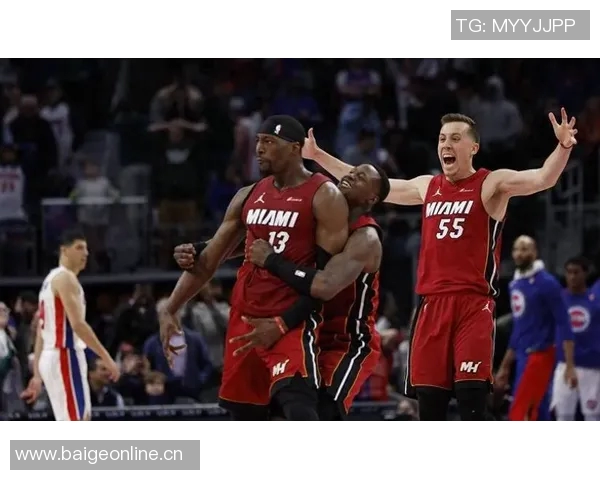 热火队宣布阿德巴约因右膝挫伤缺席本场比赛将不再回归 热火队宣布阿德巴约因右膝挫伤缺席本场比赛将不再回归