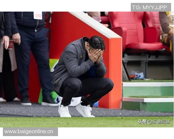 曼联主帅解约金揭秘穆帅最高达1960万阿莫林1200万总额超5400万 曼联主帅解约金揭秘穆帅最高达1960万阿莫林1200万总额超5400万