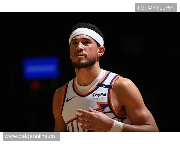 奥索伊戈达罗称赞布克易于相处并能有效执行教练战术