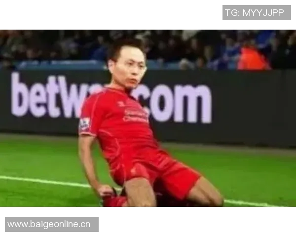 詹俊现场解说曼城对阵利物浦社媒晒照展现紧张氛围与激情时刻 詹俊现场解说曼城对阵利物浦社媒晒照展现紧张氛围与激情时刻