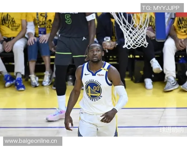 库明加回应续约争议称现场球迷与网络评论者看法截然不同