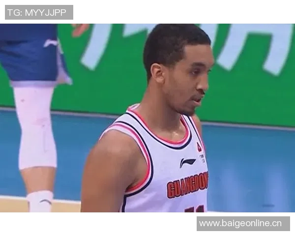 提升沟通能力杨瀚森需加强英语水平以应对挑战